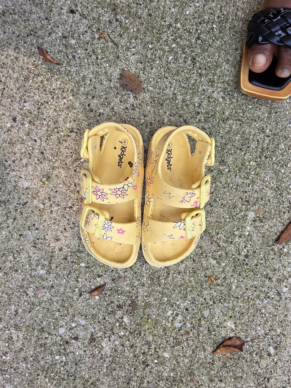 Kids Yellow Floral Double-Buckle Sandals